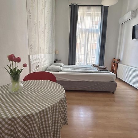 11# Sunflower Cozy Apartment Βουδαπέστη Εξωτερικό φωτογραφία